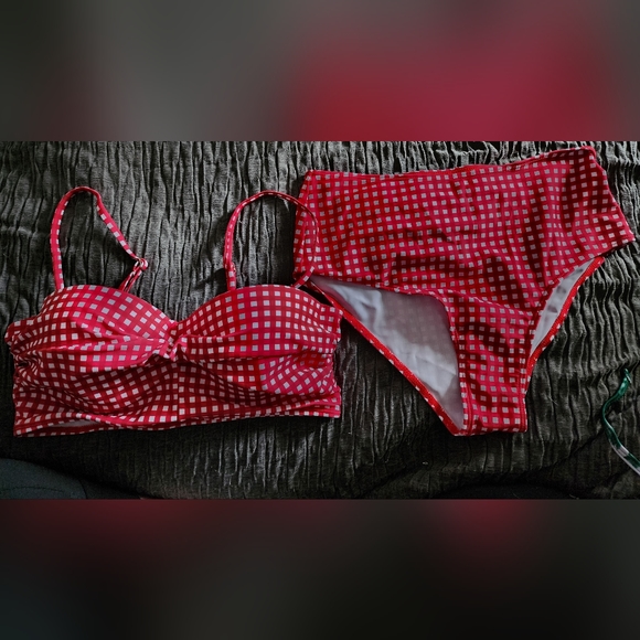 3 NEW Swimsuits - Picture 1 of 7